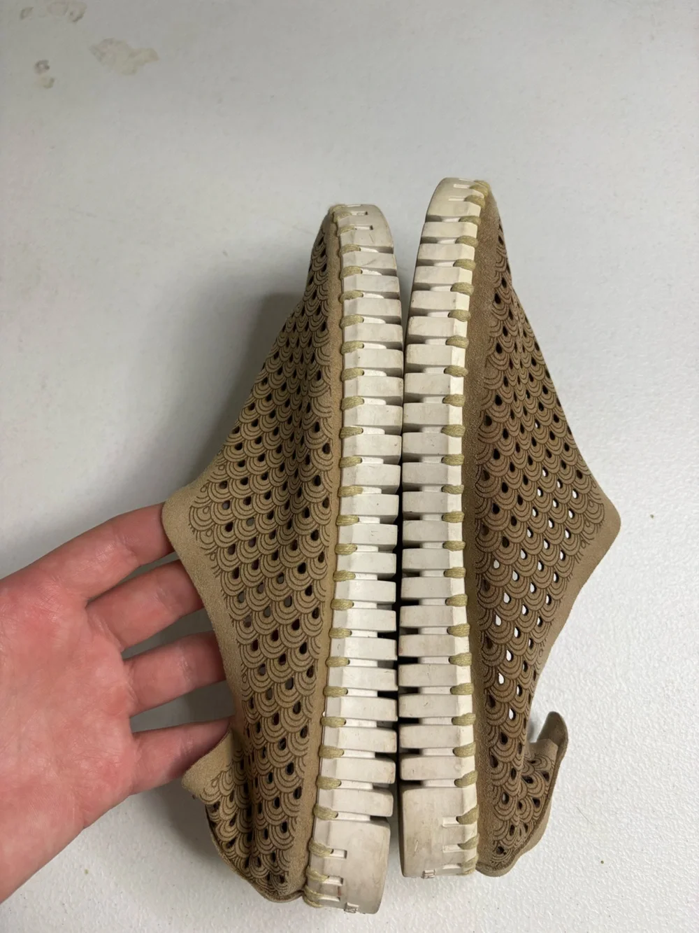 Ilse Jacobsen Tulip 139 Slip On Sneakers Latte Tan Perforated Shoes EU 39